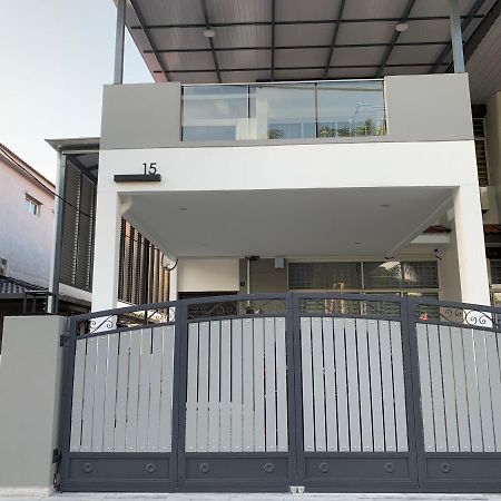 Brand New Cosy Minimalist Home 巴特沃思 外观 照片
